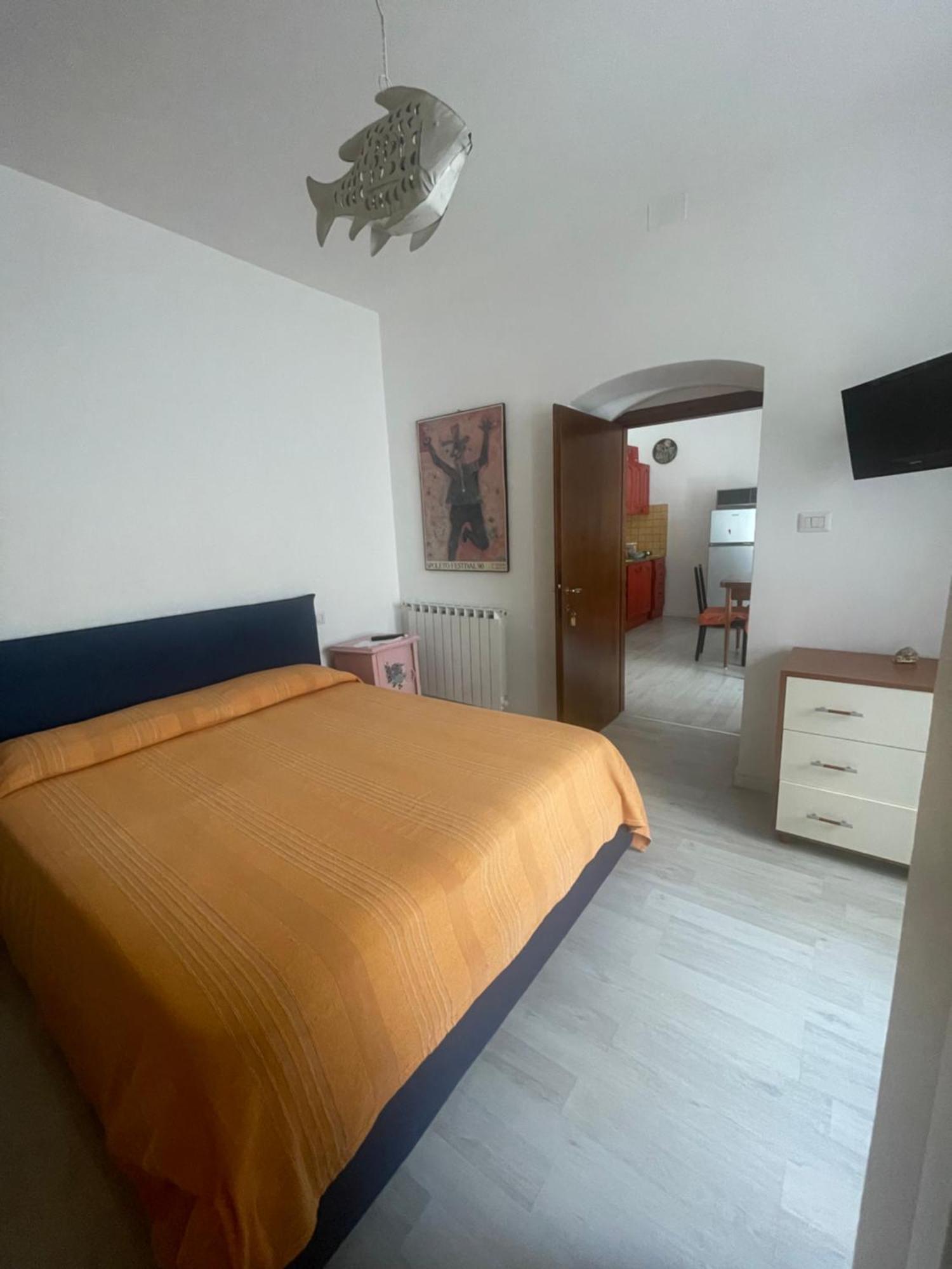 B&B Tredomus Tresnuraghes Bagian luar foto