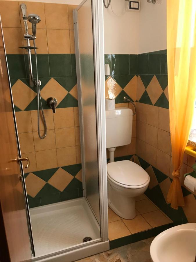 B&B Tredomus Tresnuraghes Bagian luar foto